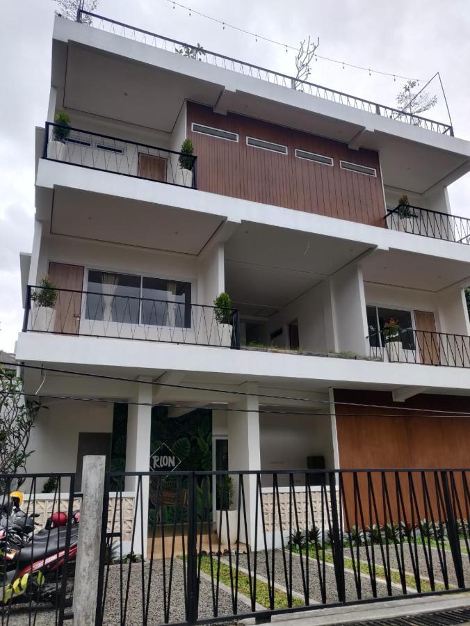 Rion Hostel Μπογκόρ Εξωτερικό φωτογραφία