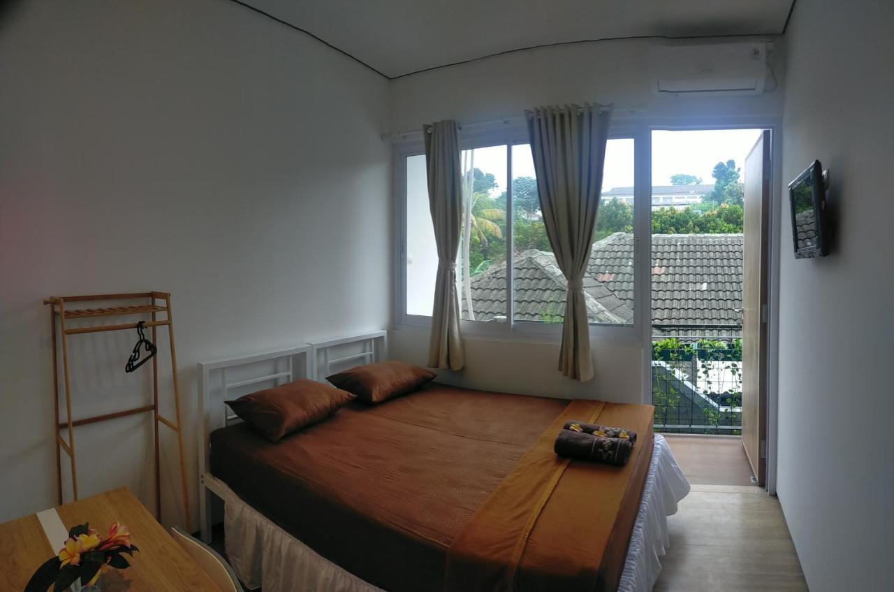 Rion Hostel Μπογκόρ Εξωτερικό φωτογραφία
